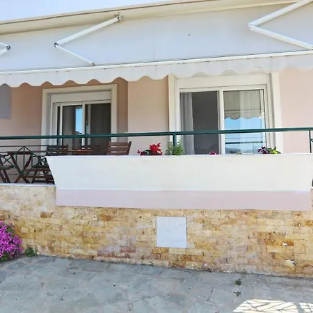 Coral Suite Palaiontsiflikion Exterior photo