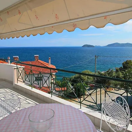 Coral Suite Palaiontsiflikion Exterior photo